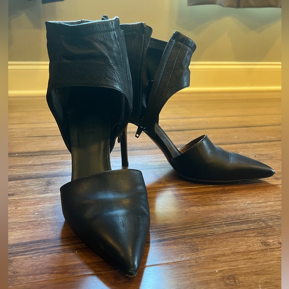 Vince pointy toe low heels